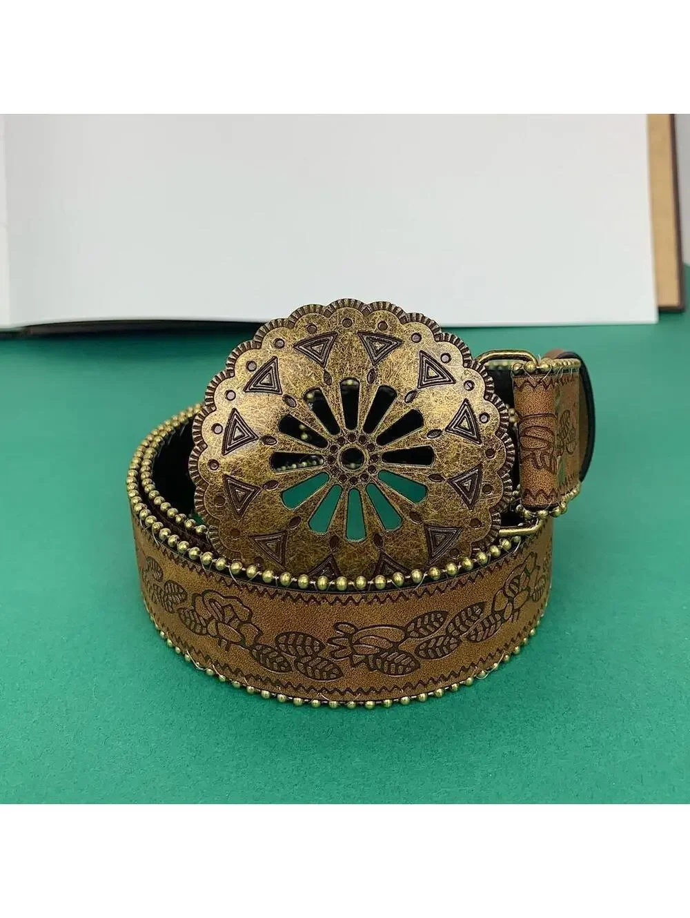 Y2k style American Western Belt Buckle vintage style floral gold beaded boho bro